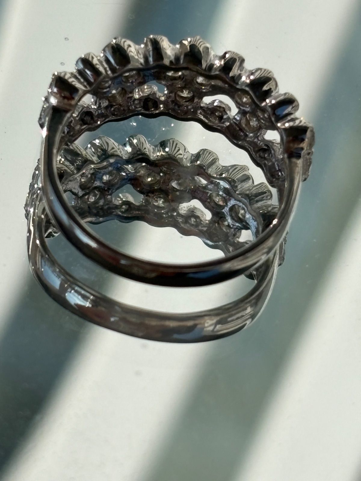 プラチナ✨フラワーモチーフライン✨ダイヤ1.00ct✨透明感キラキラ 