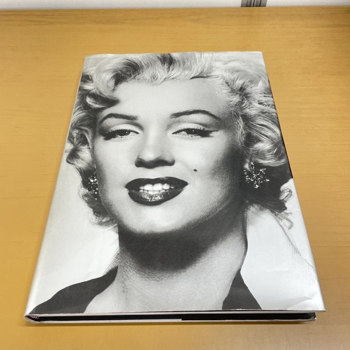 マリリン・モンロー写真集 1945――1962 Amazon.co.jp: マリリンモンロー写真集 1945‐1962 松井みどり