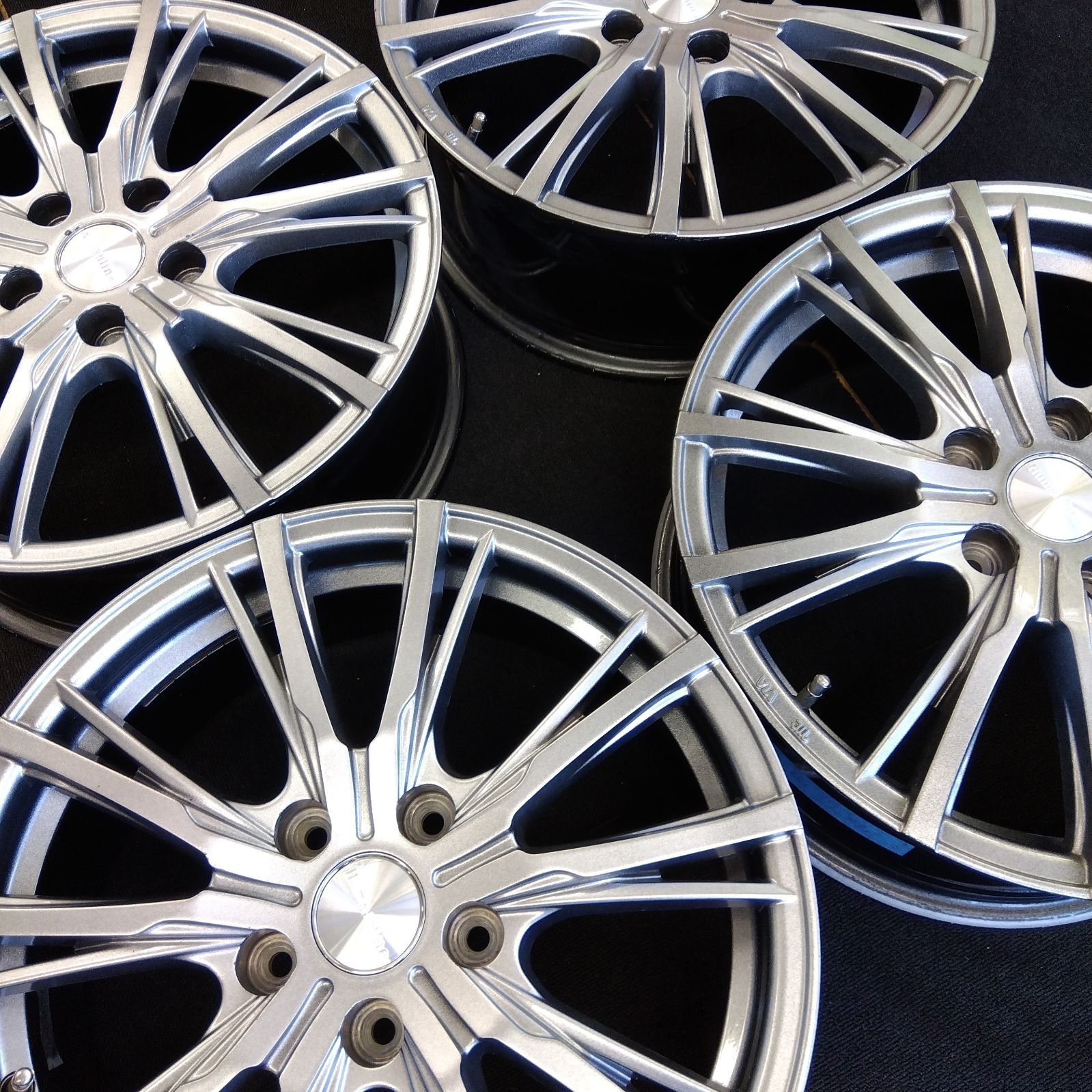 送料無料】【17×7.0J+48】中古 ホイール 4本セット トレジャーワン