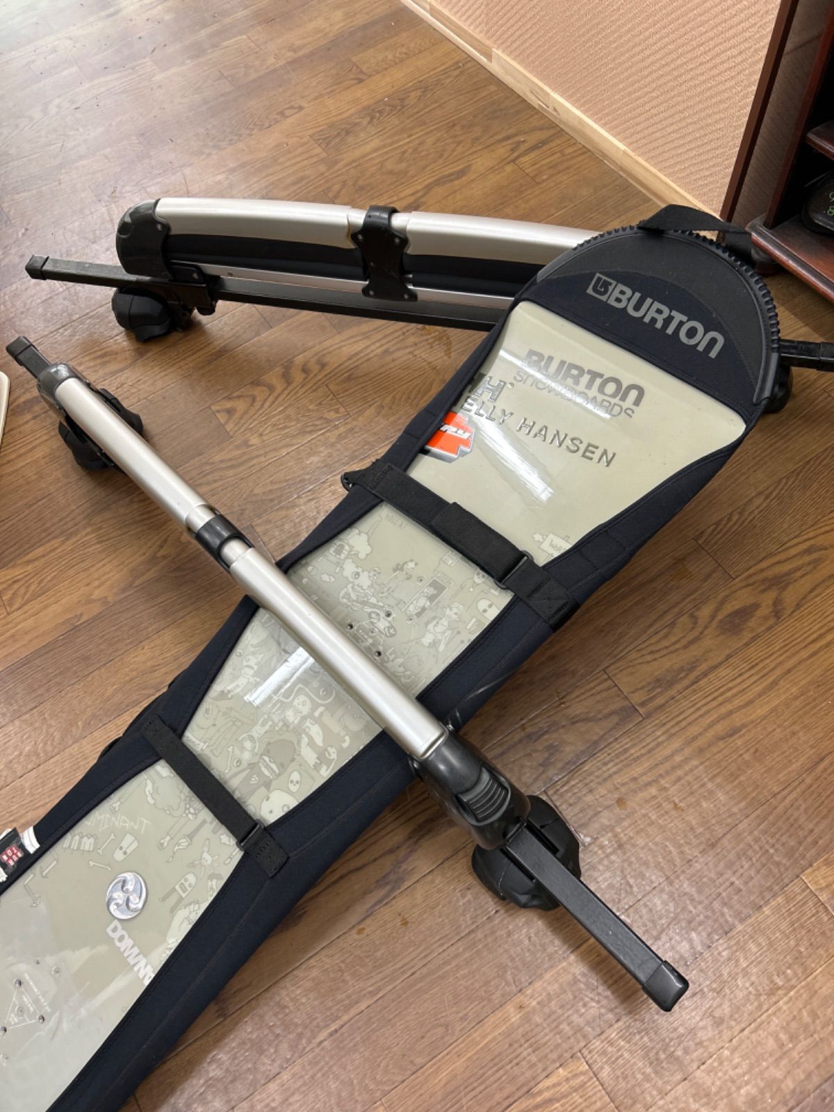 大幅値下げ￥12.000→￥8.000】テラゾー ルーフキャリア スキーボード 