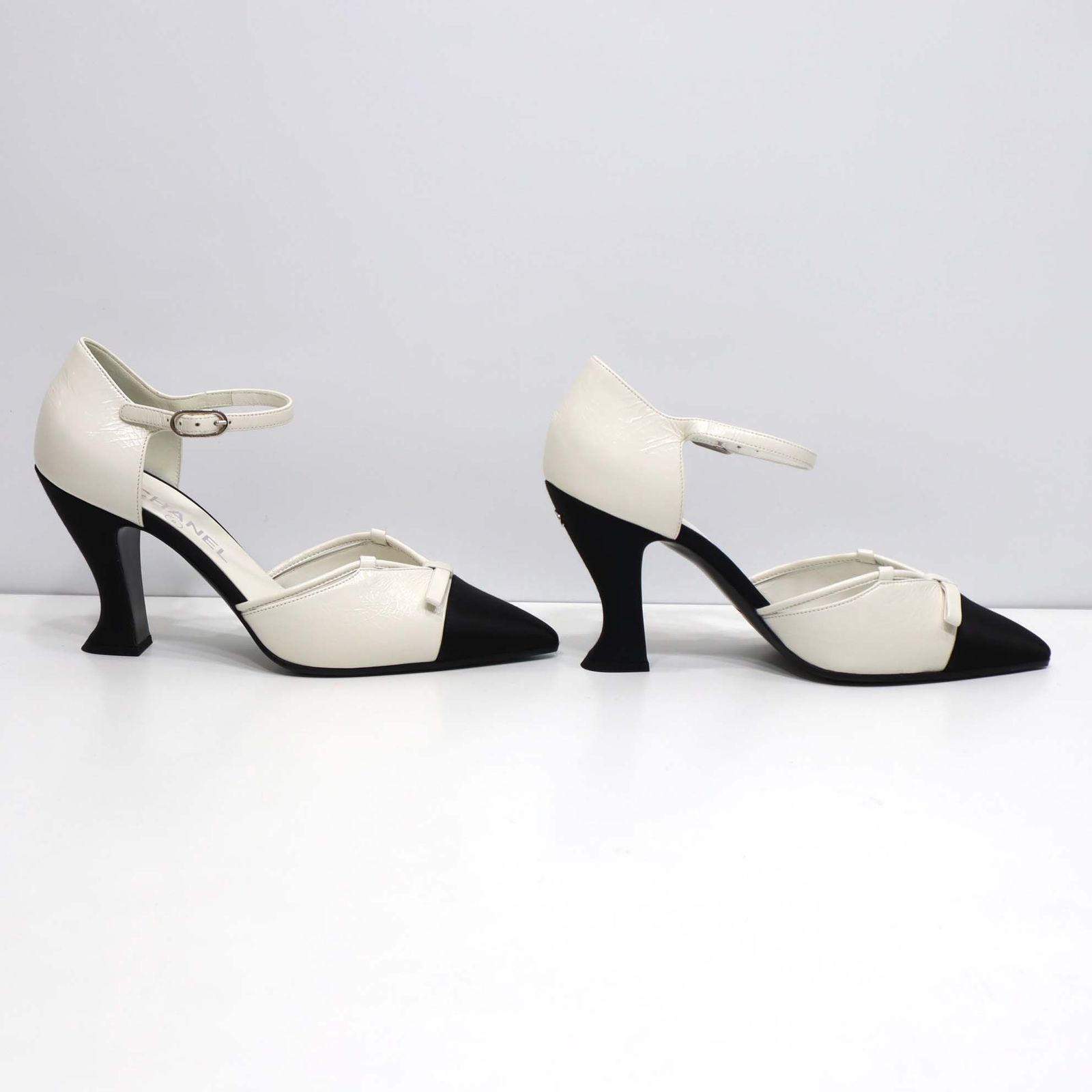 CHANEL シャネル ヒール パンプス G33888 37 23.5cm ホワイト ブラック 