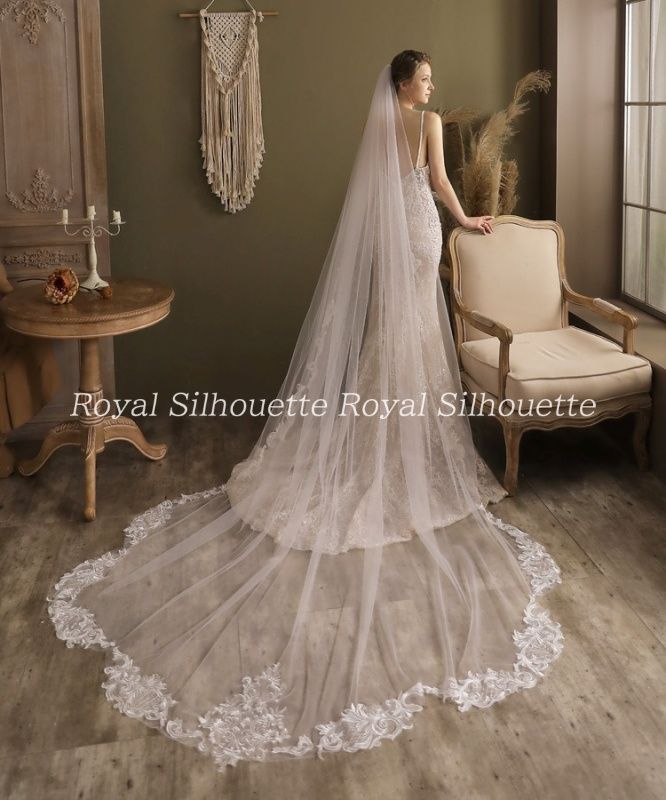 オフホワイト 白