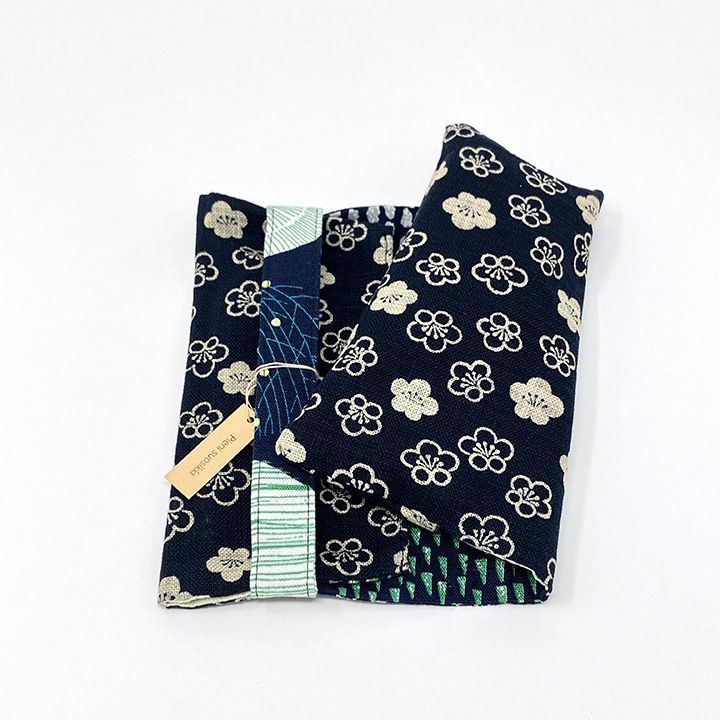 刺繍 たまらな サークル 文庫本サイズ ブックカバー ハンドメイド 刺繍 たまらな サークル 文庫本サイズ ブックカバー ハンドメイド