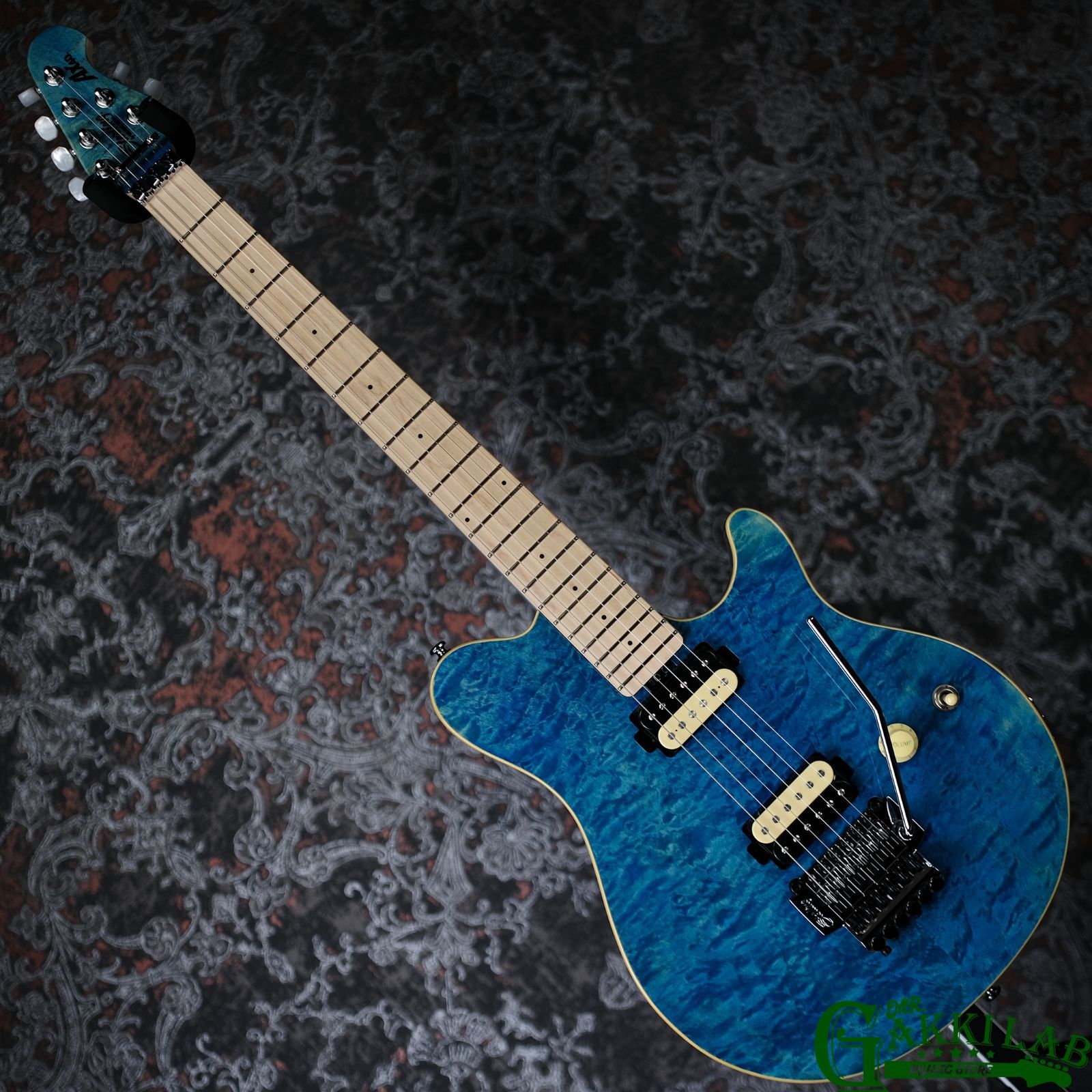 Sterling by MUSIC MAN AX40 Trans Blue 【3.50kg】 - メルカリ