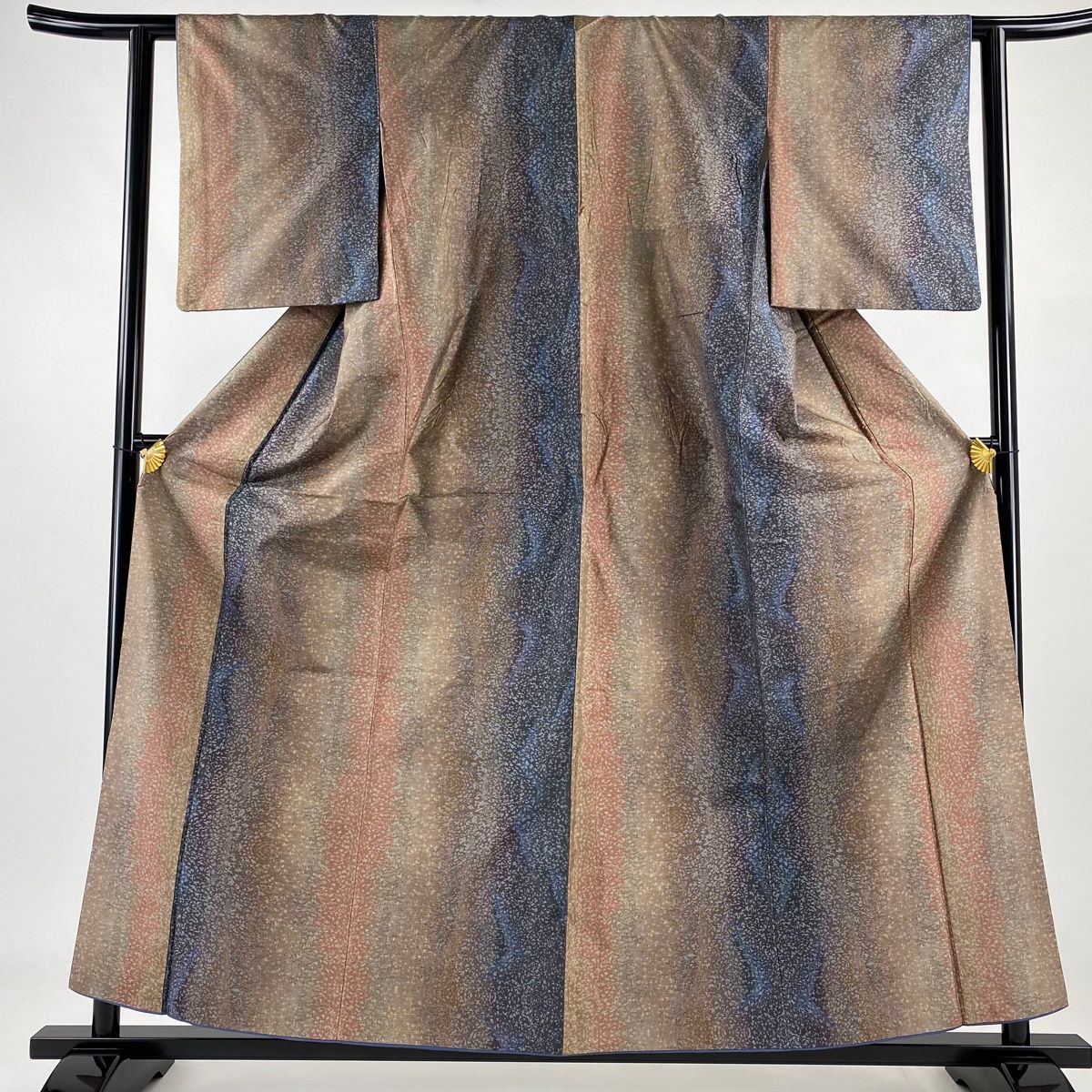 紬 身丈159cm 裄丈60.5cm S 袷 やまと 幾何学模様 縦ぼかし 赤茶 正絹 名品