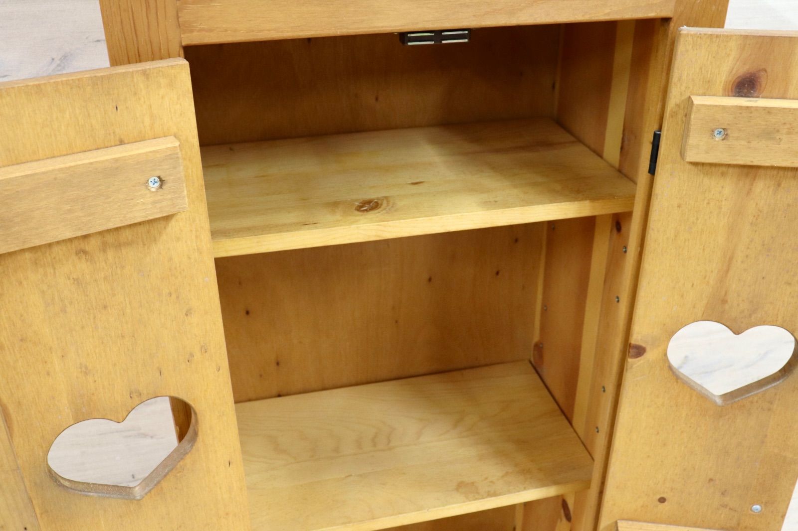 カントリー調 キャビネット