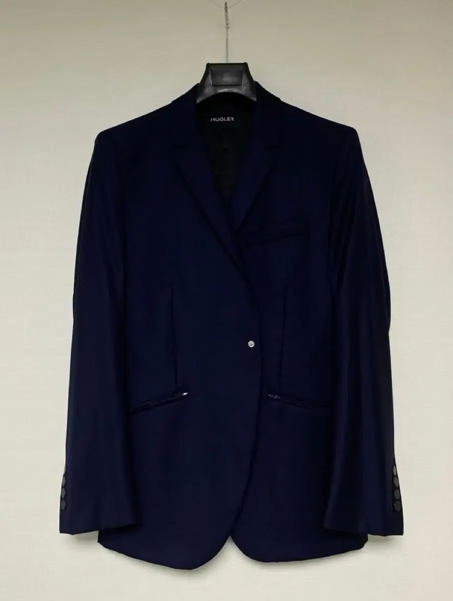 MUGLER