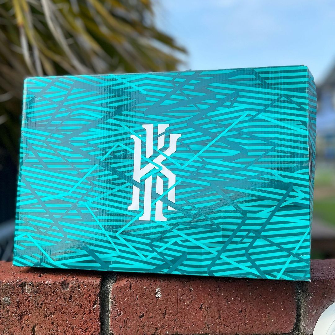 NIKE カイリー 1 'Home' Nike Kyrie 1 Home - Sneaker Bar Detroit