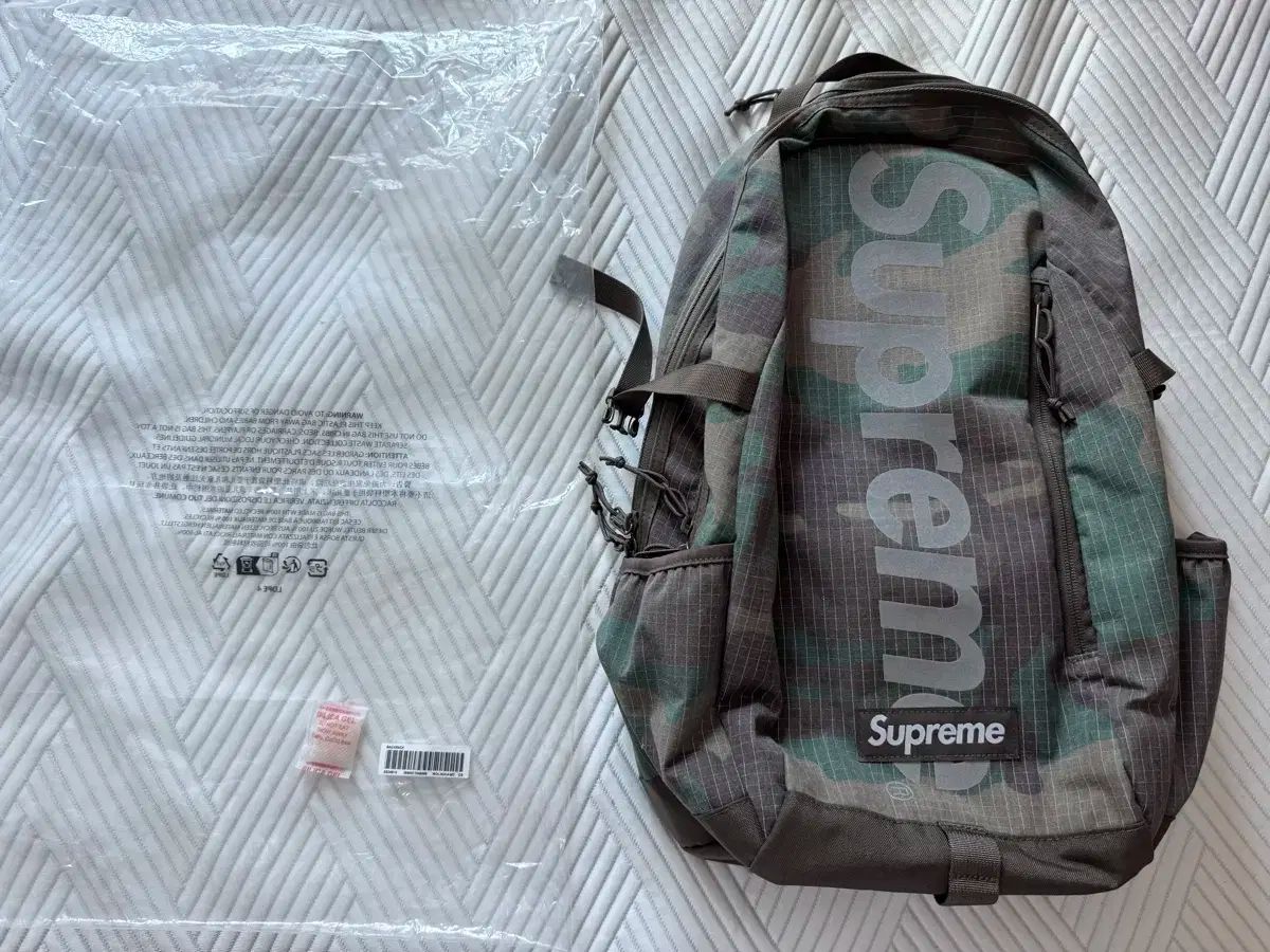 シュプリーム24SS バックパック ウッドランドカモ Supreme シュプリーム SUPREME 24SS Backpack バックパック WOODLAND