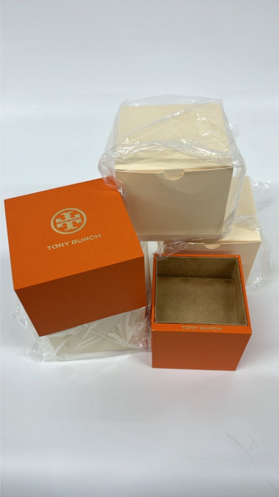 未使用保管品　TORY BURCH  時計化粧箱10個セット