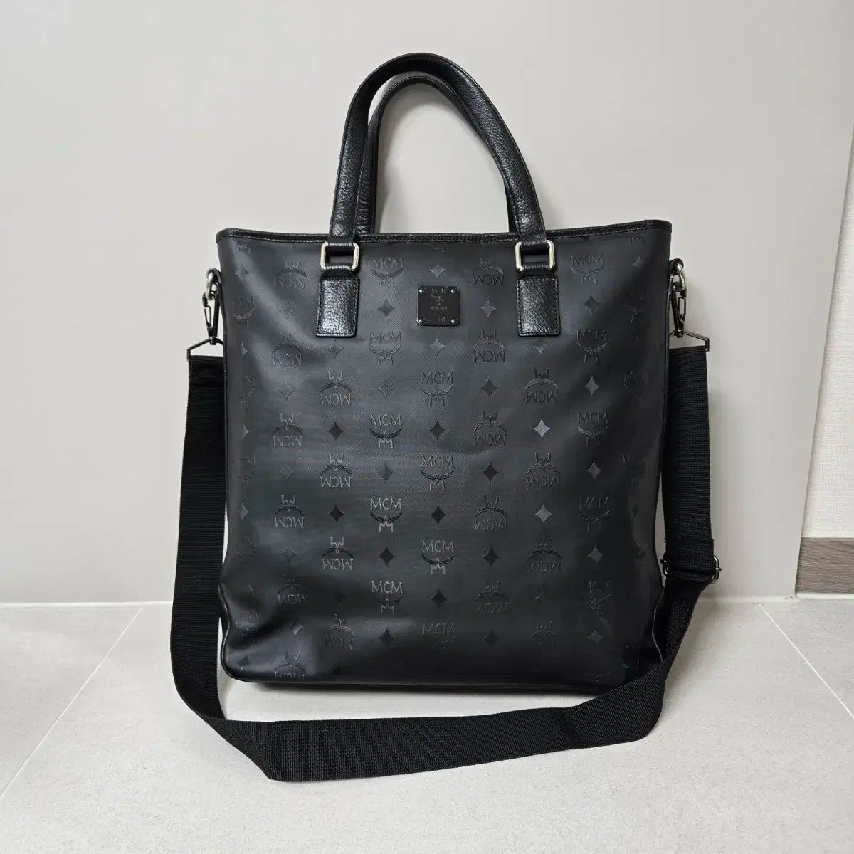 MCM MCM エム シー エム ブラック ロゴパターン ブリーフケース トートバッグ ショルダーバッグ ユニセックス