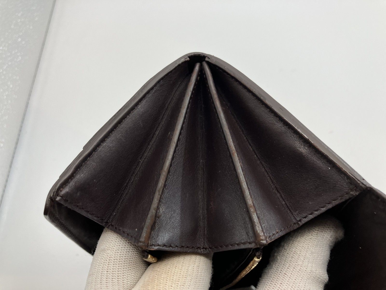 ルイヴィトン ポルトフォイユ・サラ アマラント ヴェルニ 長財布