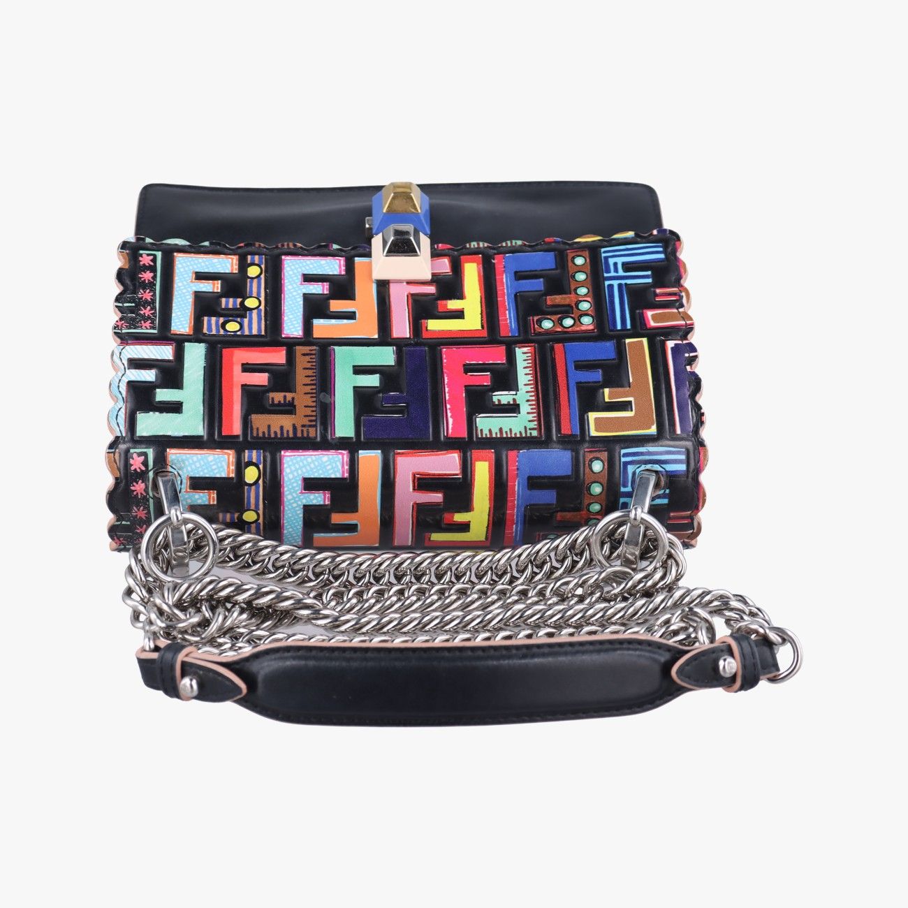 FENDI キャナイ ☆関送込☆ FENDI キャナイ ブラックレザー バッグ☆人気商品