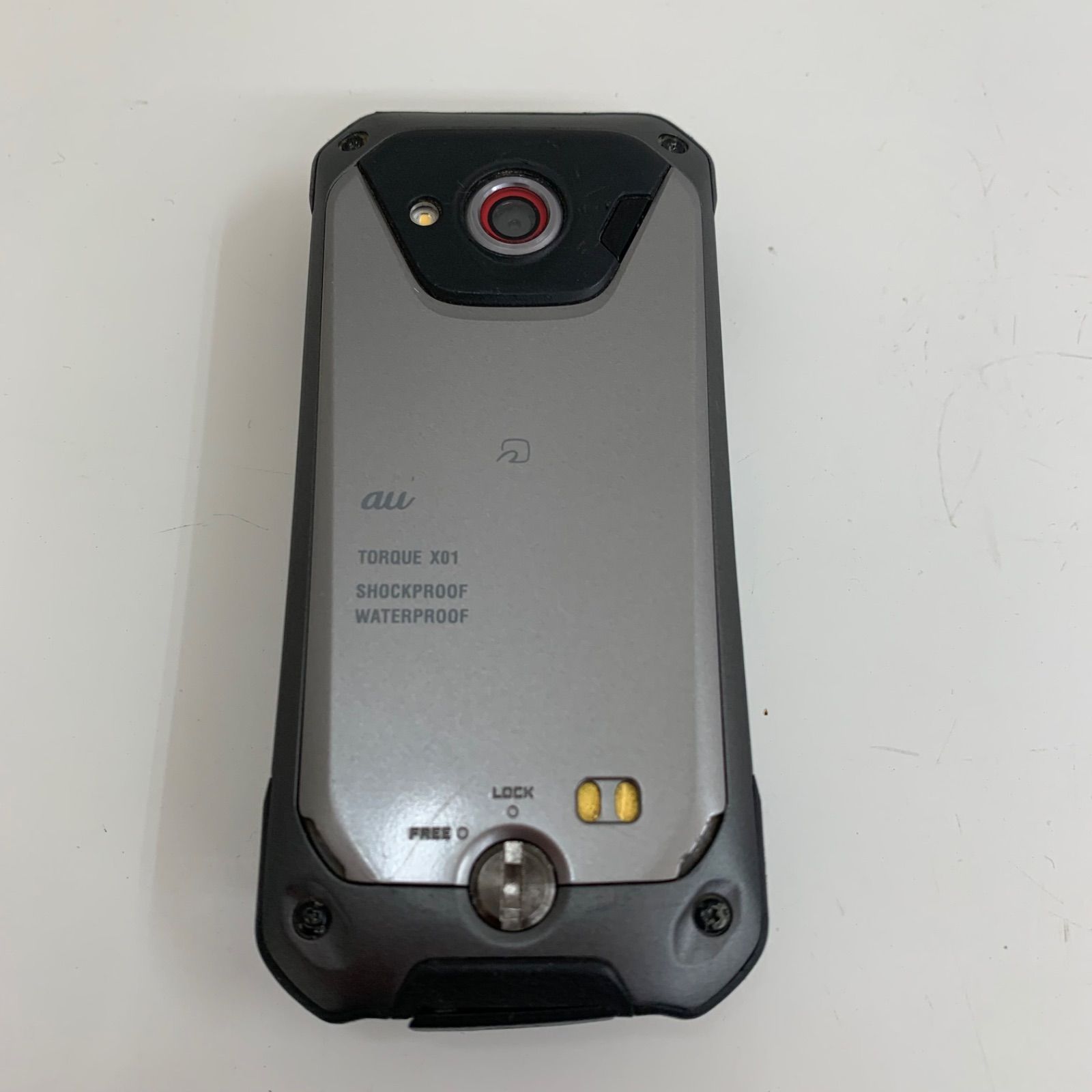 トルク　au KYF33 TORQUE X01 SIMロック解除済み⭐️ トルク KYF33 TORQUE X01 au SIMロック解除済み C664 - メルカリ