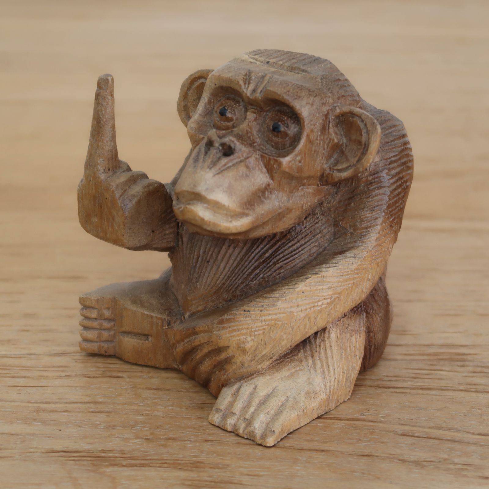 ファッキン モンキー 中指おっ立て猿の木彫り 10cm【アウトレット】お猿の置物 おさるの置物 サルの置物 Fuckin' Monky 010787