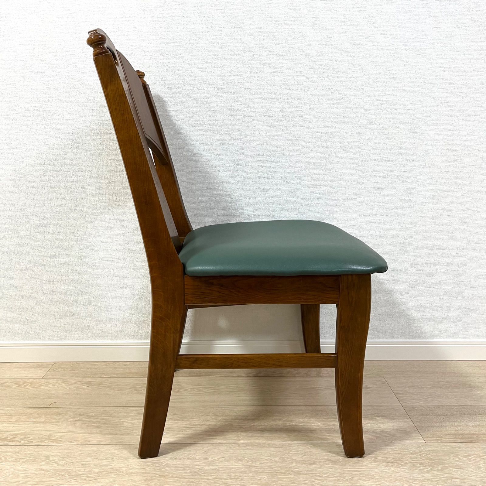 カリモク ダイニングチェア