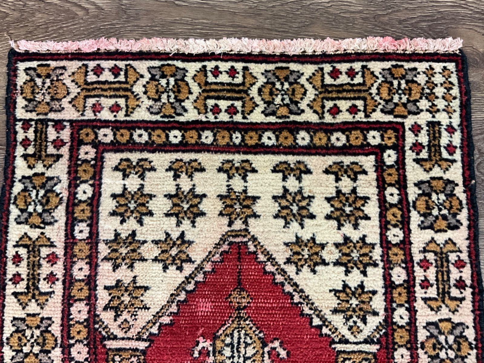 パキスタン　ヴィンテージラグ　トライバルラグ　手織り絨毯 ヴィンテージラグ トライバルラグ パキスタン手織絨毯 203.5×119cm