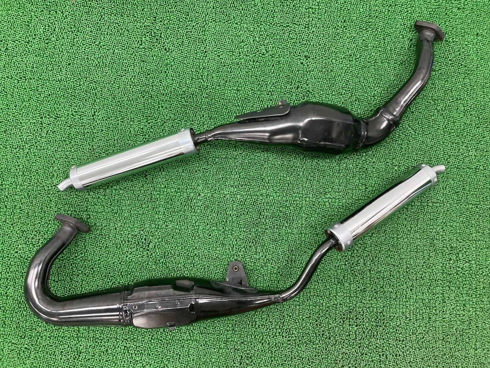 TZR250SPR チャンバーマフラー 左右 3XVC 3XV8 ヤマハ 純正 3XVC 3XV8 型 機能的問題なし コケキズ無し 品薄 Ep