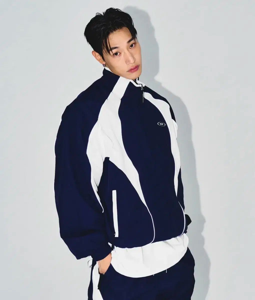 BORN TO WIN ナイロン ブロック ジャケット ネイビー 2