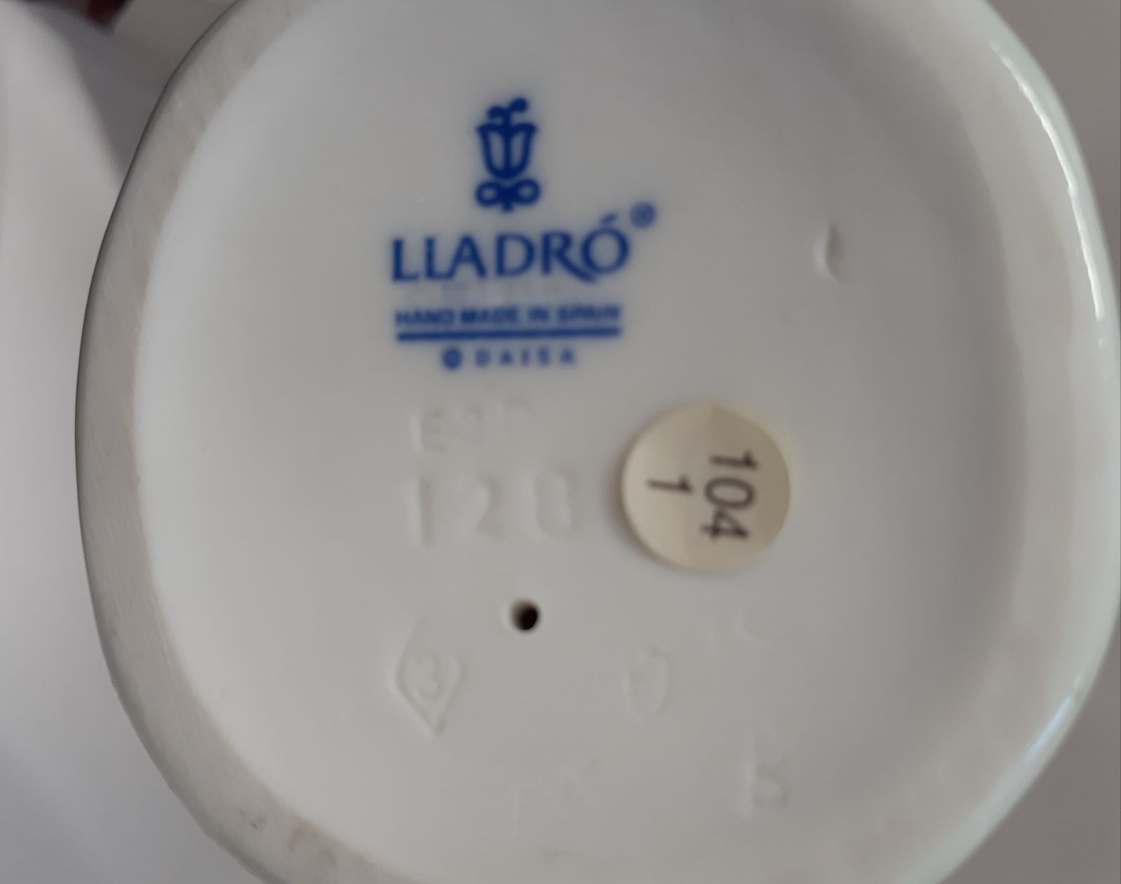 セール！【0704N1】LLADRO リヤドロ スカートに花いっぱい No.1284