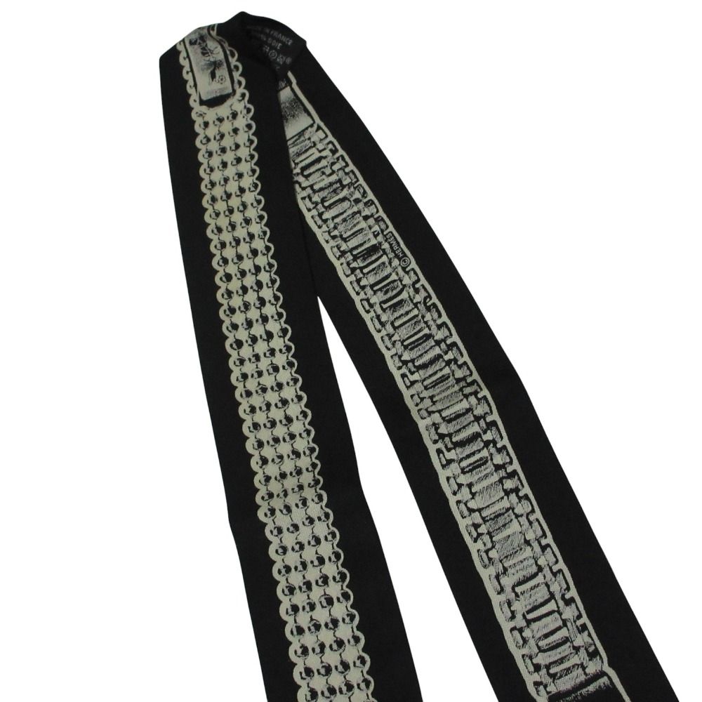 エルメス ツイリー LE TRESOR DE MEDOR スカーフ シルク2本 美品 HERMES エルメス LE TRESOR DE MEDOR シルク ツイリー