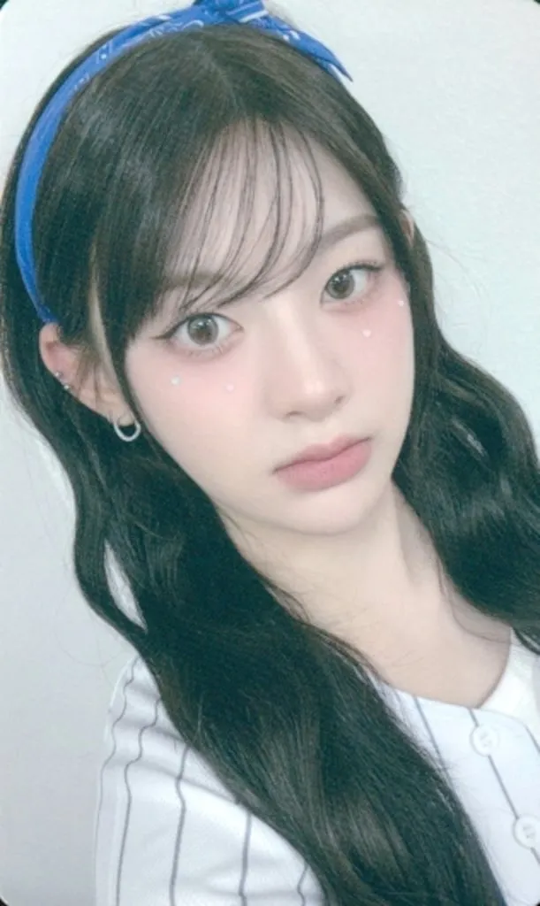 Seeun - STAYC MOVIE CLUB Japan Limited photocard photocard