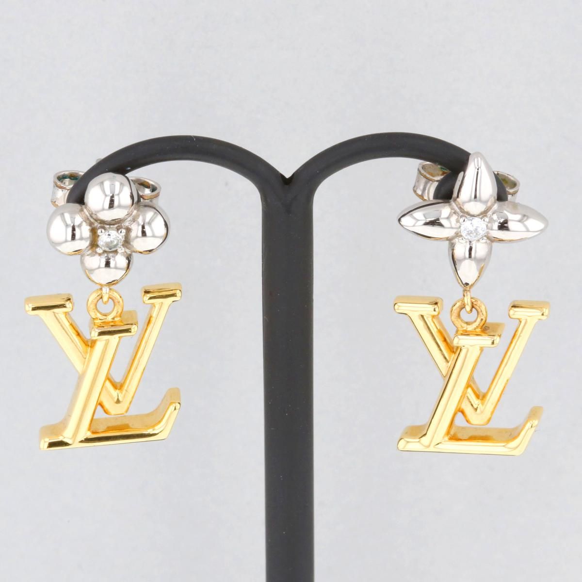 スカラベ - Wikipedia 古代エジプトスカラベ(フンコロガシ)刻『人物像