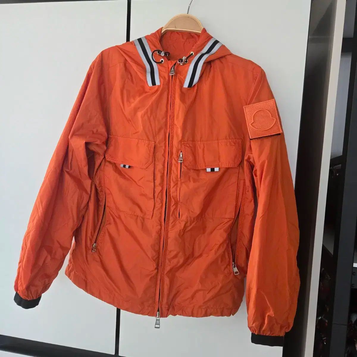 MONCLER モンクレール ウインドブレーカー ほぼ コンディション