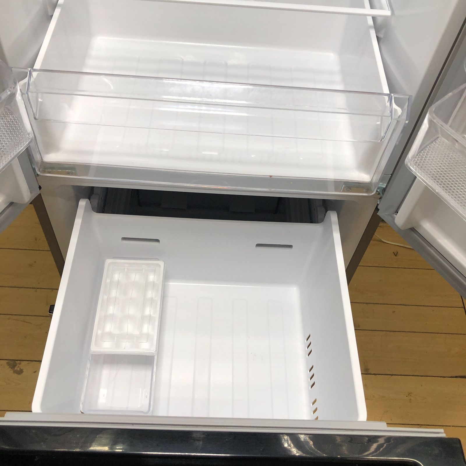 美品 アイリスオーヤマ 4ドア 冷凍冷蔵庫 320L IRSN-32B-S 2023