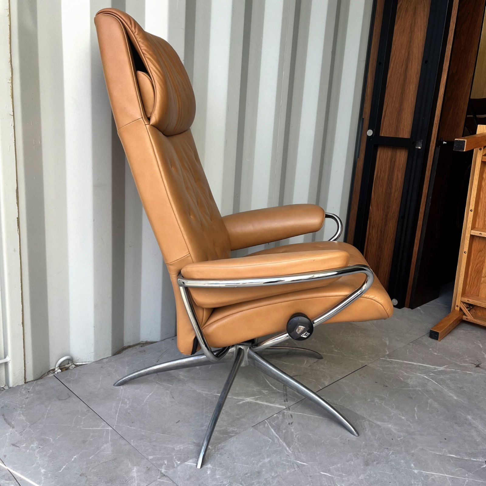 取付無料！エコーネス ストレスレスチェア メトロスター 本革キャメル