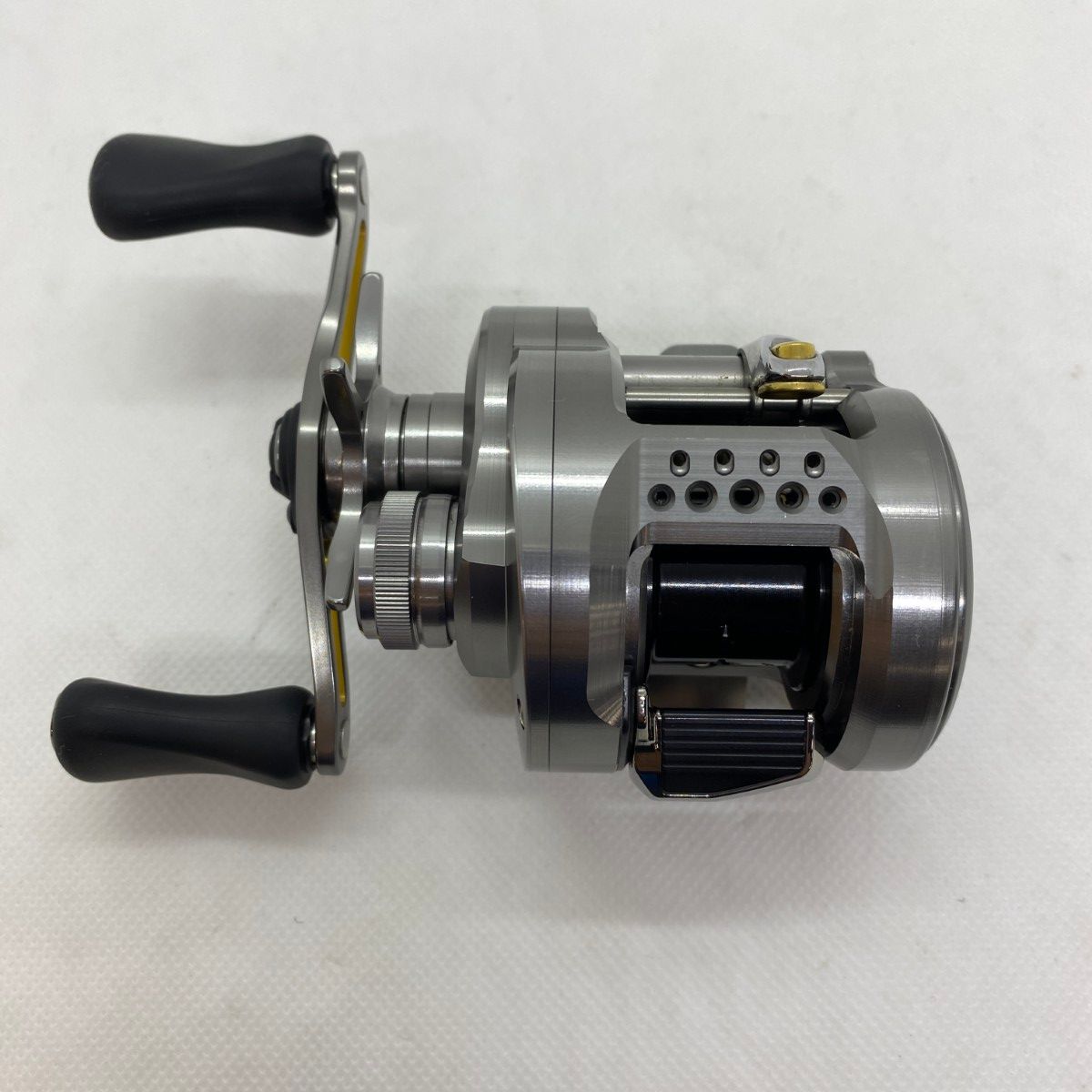 ΨΨSHIMANO シマノ ベイトリール 23カルカッタコンクエストBFS XGL  