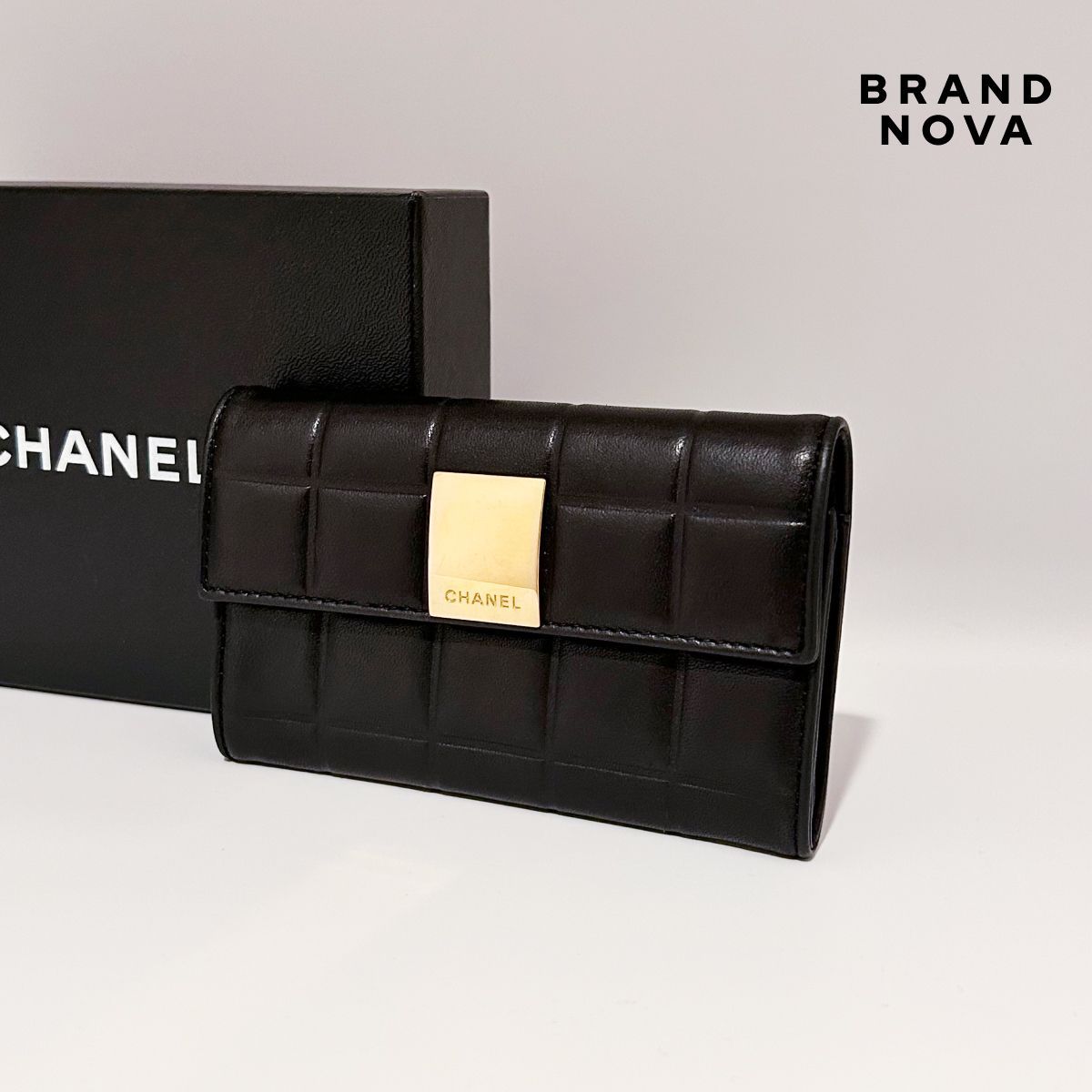 CHANEL チョコバー　コンパクト財布 CHANELシャネルチョコバーコンパクト財布