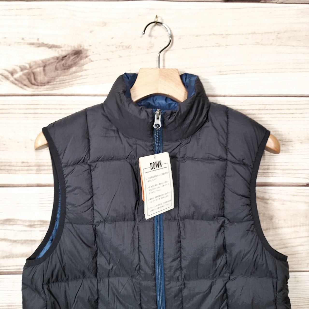 ダウンベスト【未使用】 未使用級 現行 黒タグ デュベティカ ダウン