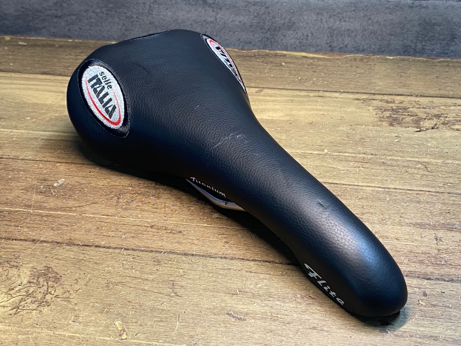 JM892 セライタリア selle Italia Flite Titanium サドル 黒 【公式通販】
