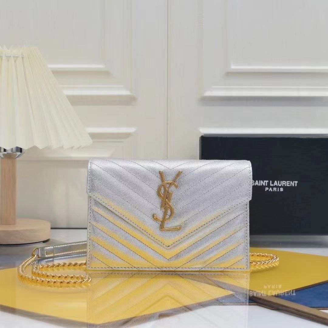 Saint Laurent エンヴェロップ チェーンウォレット クラッチ