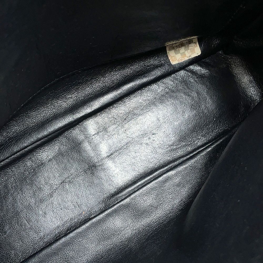 タッセルチャーム付き