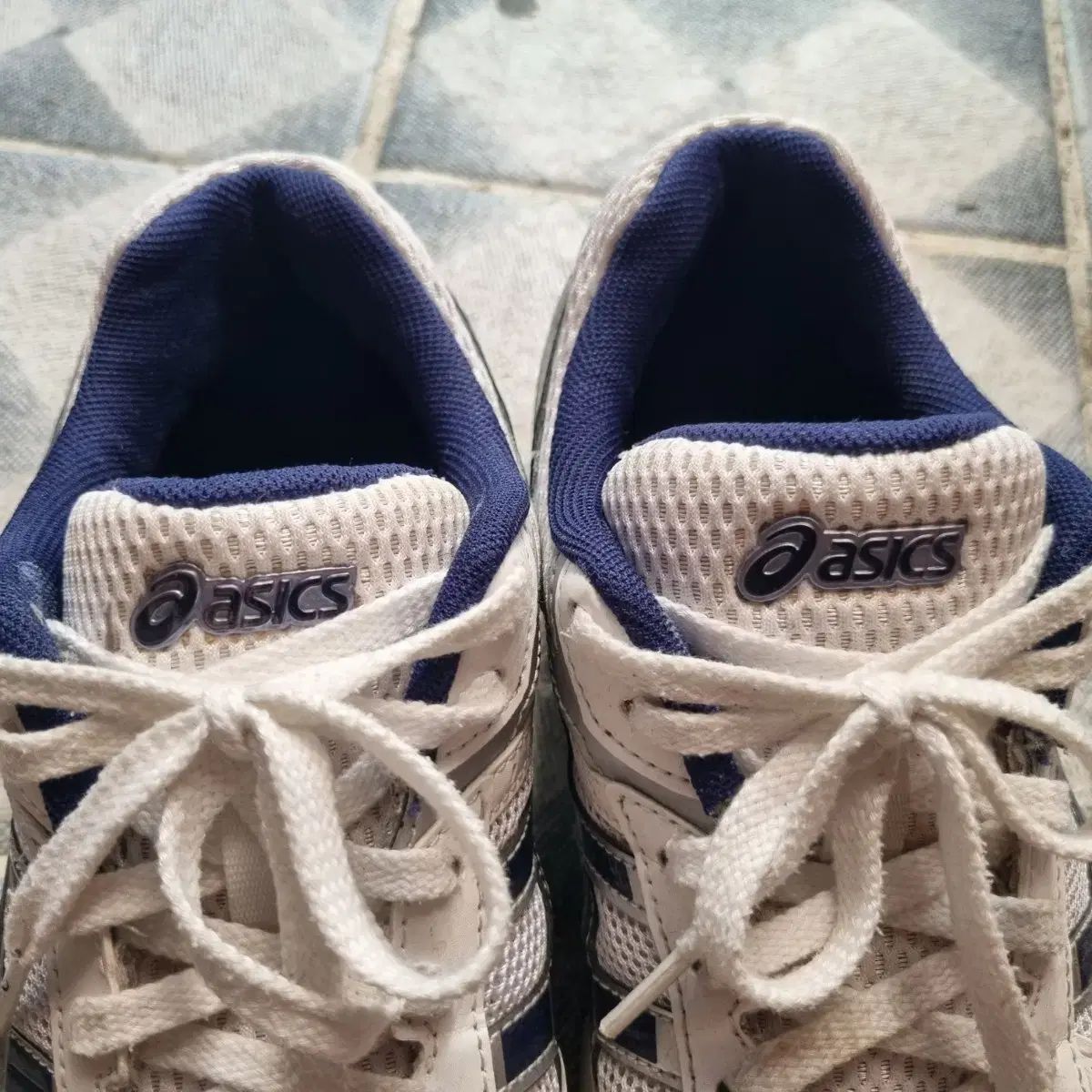  asics アシックス 宝くじ 245 販売 その他 バドミントン