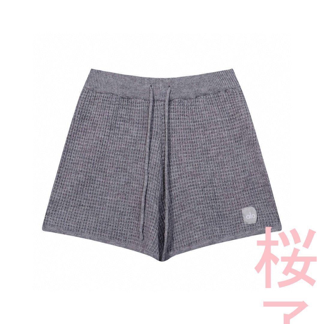 クロップド