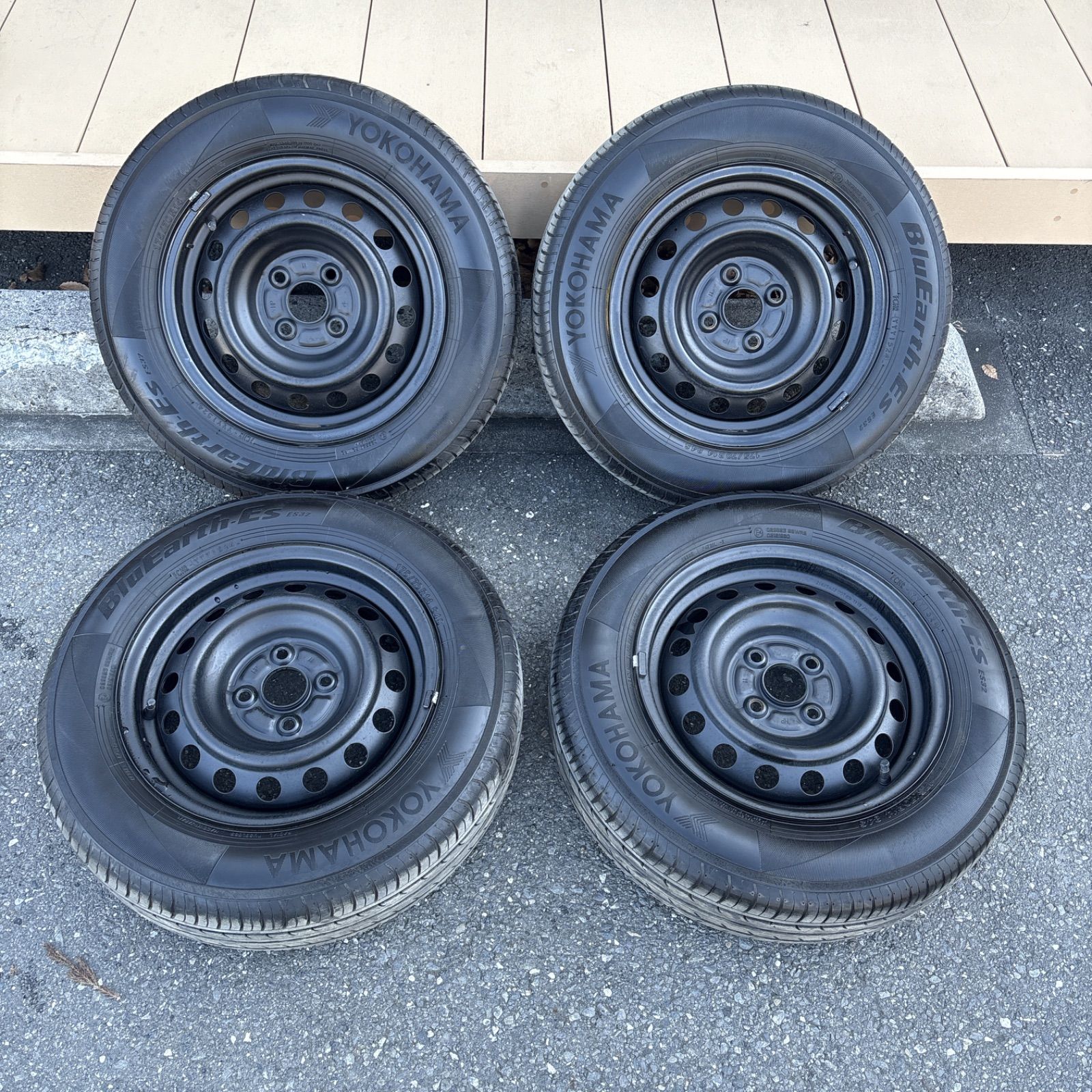 送料無料 フリード ホイールタイヤセット 175|70R14 ブルーアース