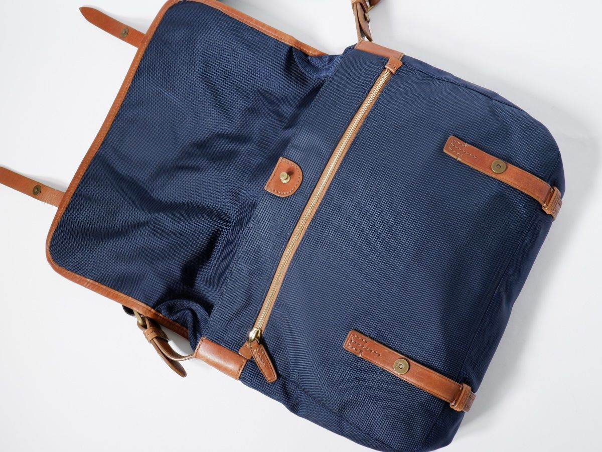 TUMI/トゥミ 7871NVY SUNDANCE ALBUQUERQE EAST/WEST MESSENGER