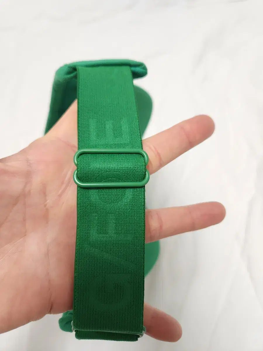 ジッパーハット