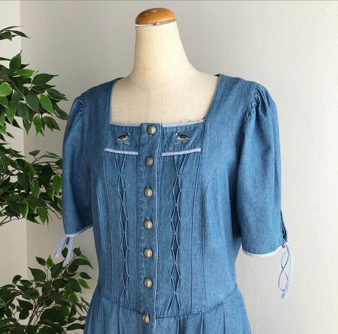 デニムワンピース チロルワンピース 刺繍 ヨーロッパ古着 Euro