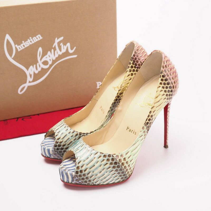 □美品□ Christian Louboutin クリスチャンルブタン《NEW VERY PRIVE 