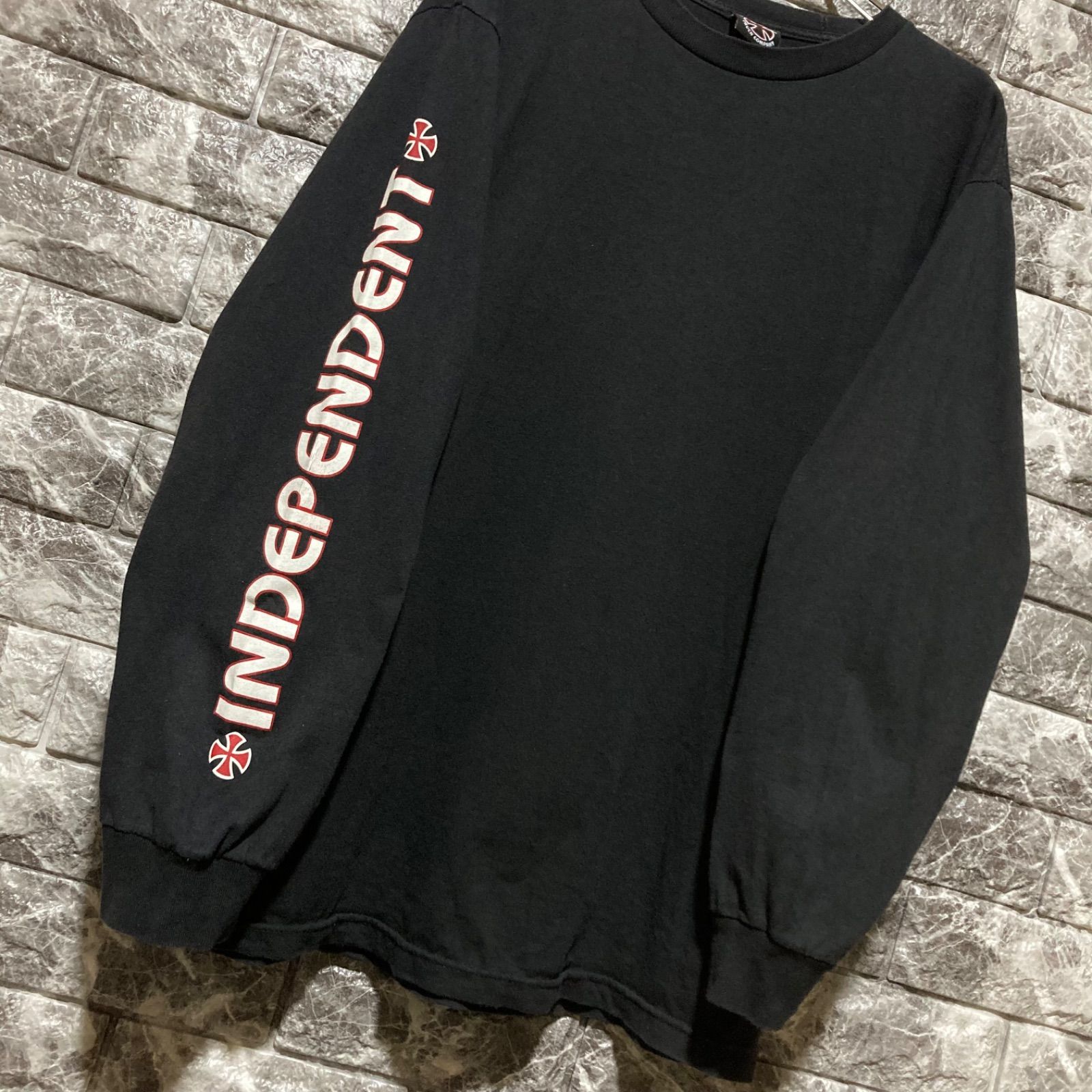 INDEPENDENT ロンT インディペンデント 袖ロゴ アイアンクロス