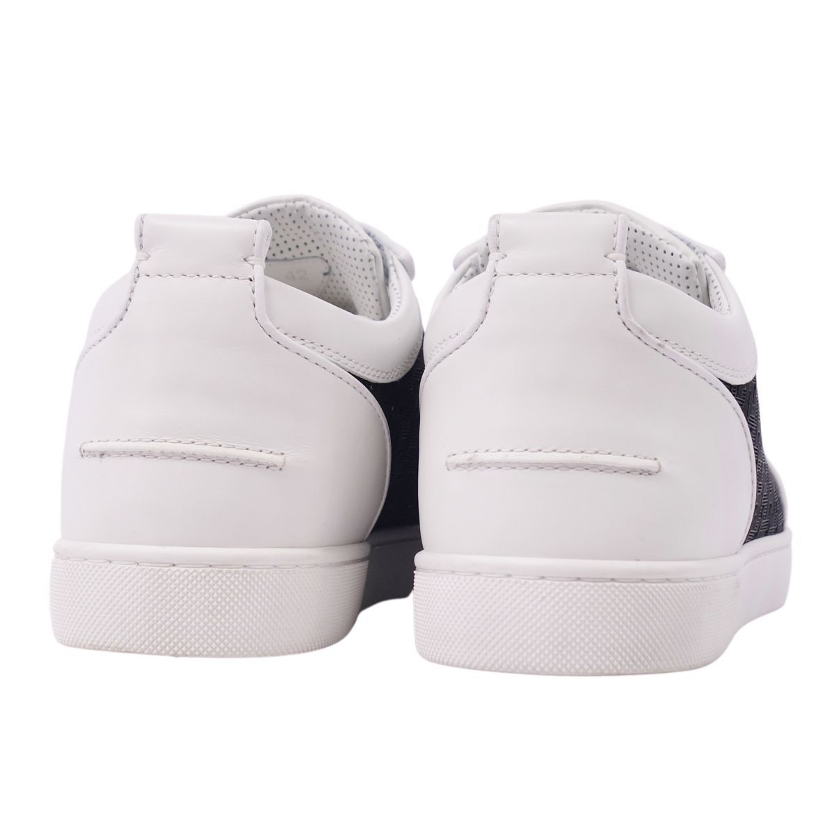 美品 クリスチャンルブタン Christian Louboutin スニーカー - メルカリ