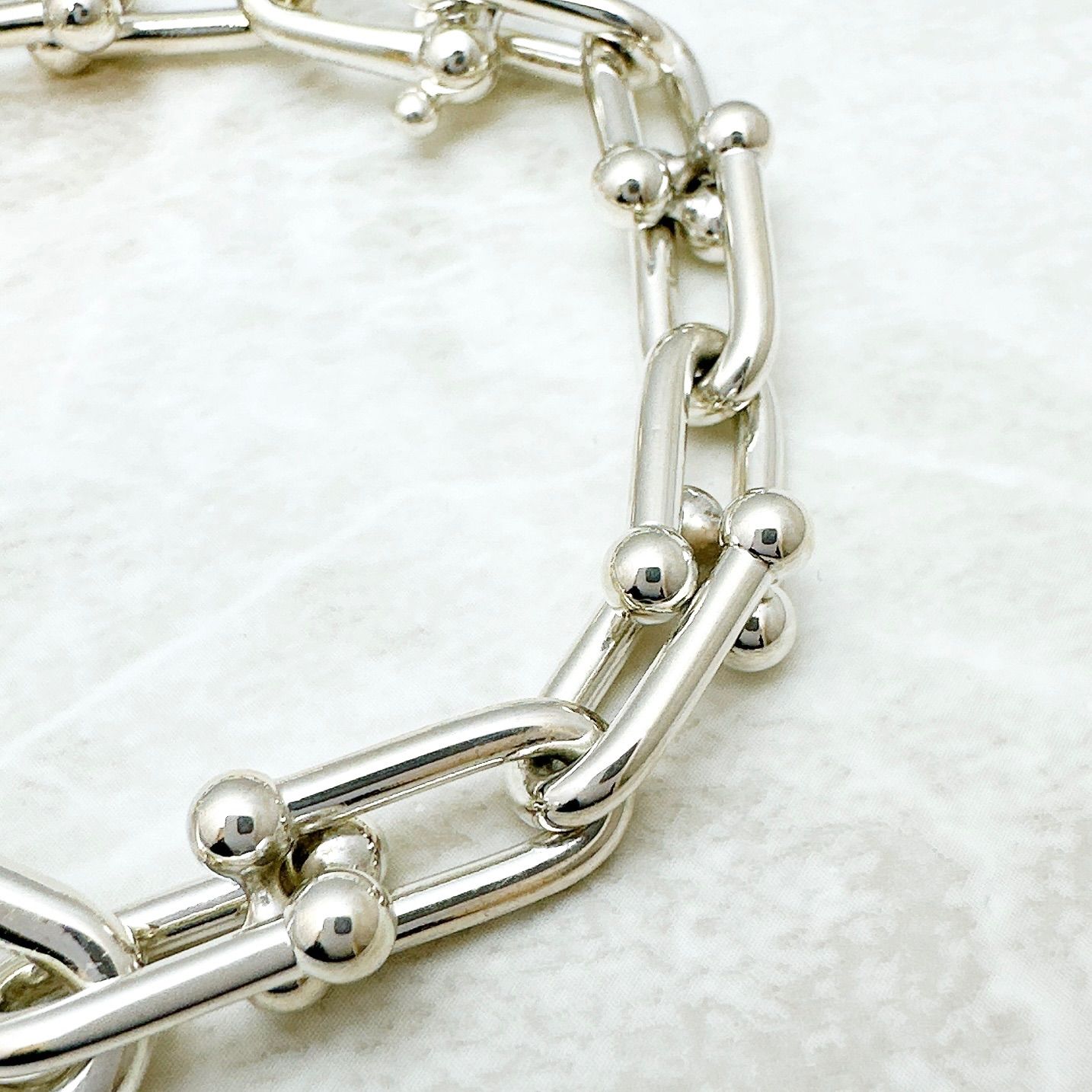 美品?Tiffany＆Co. ハードウェア オーバル リンク ミディアム シルバー