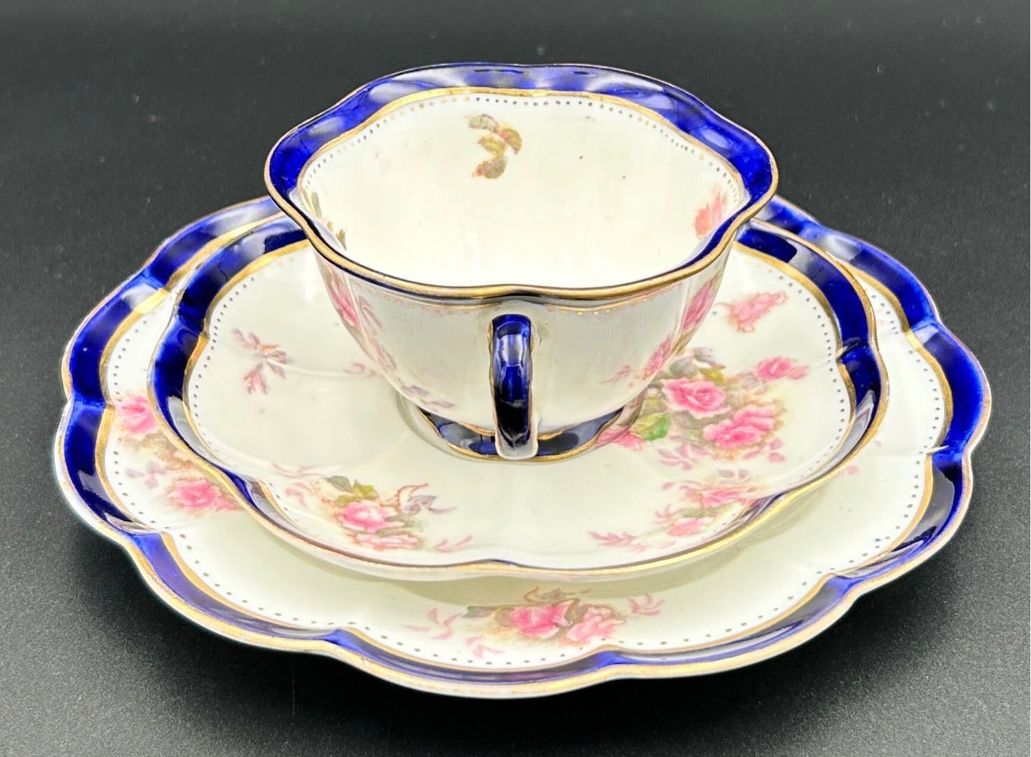 薔薇文 波打つ縁