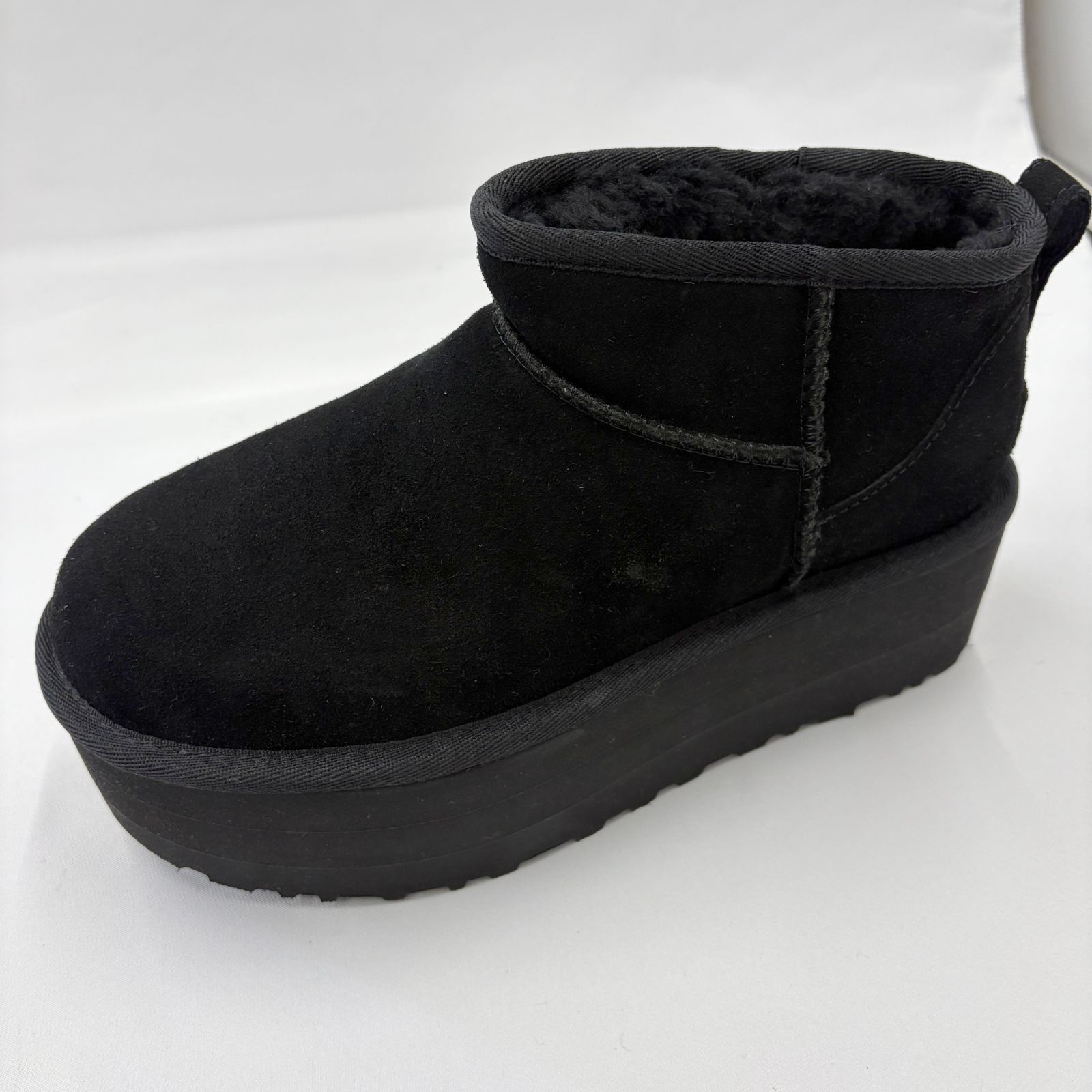  23.0 cm 訳アリ UGG Classic Ultra Mini Platform クラシック ウルトラ ミニ プラットフォーム ブラック 厚底ムートンブーツ ムートンブーツ ブーツ