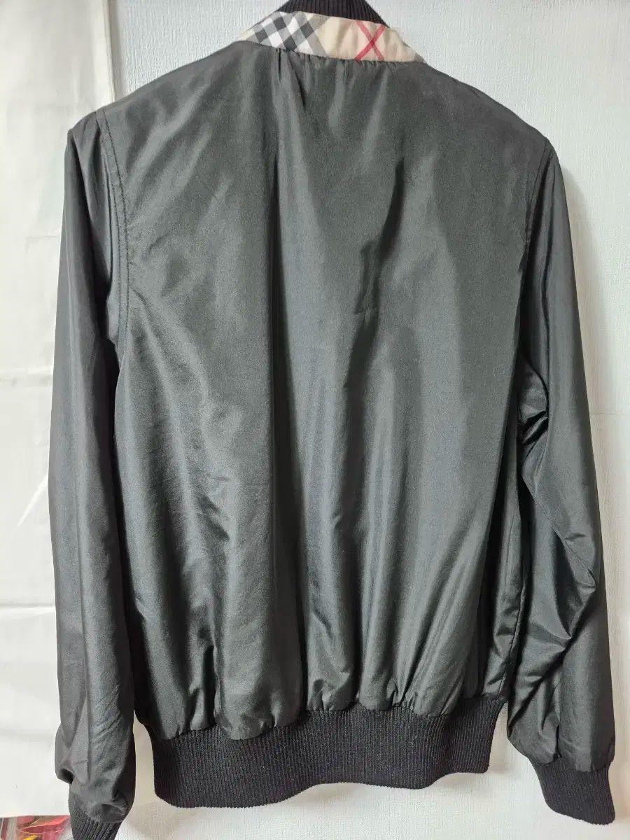 ウィンドブレーカー L