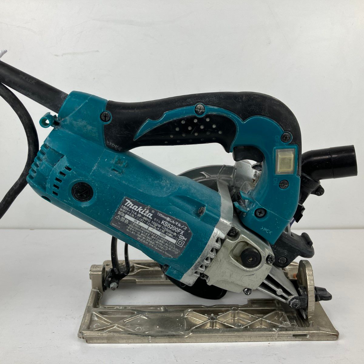 ЗЗMAKITA マキタ 100v 125mm 防じん丸のこ KS5200FX ブルー